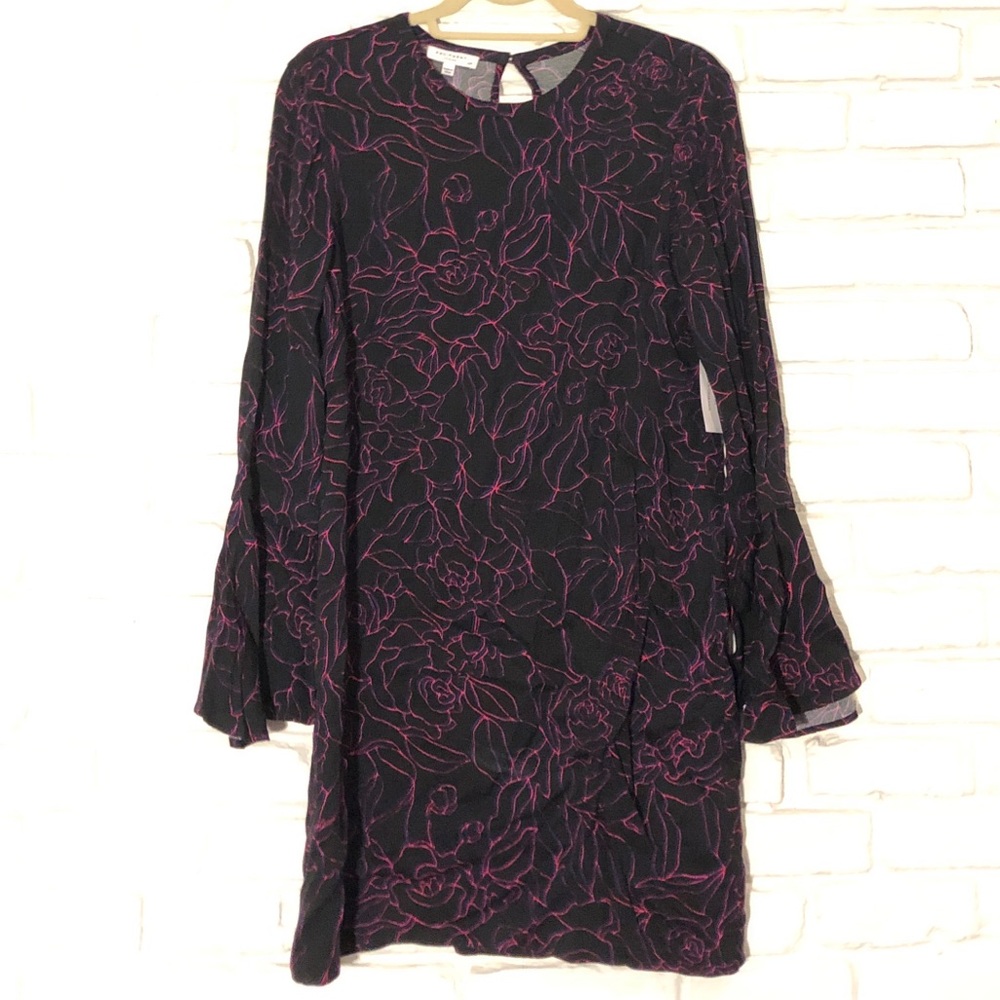 Equipment Mari Dress in black / red rose small